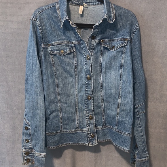 Jean jacket - Picture 14 of 14